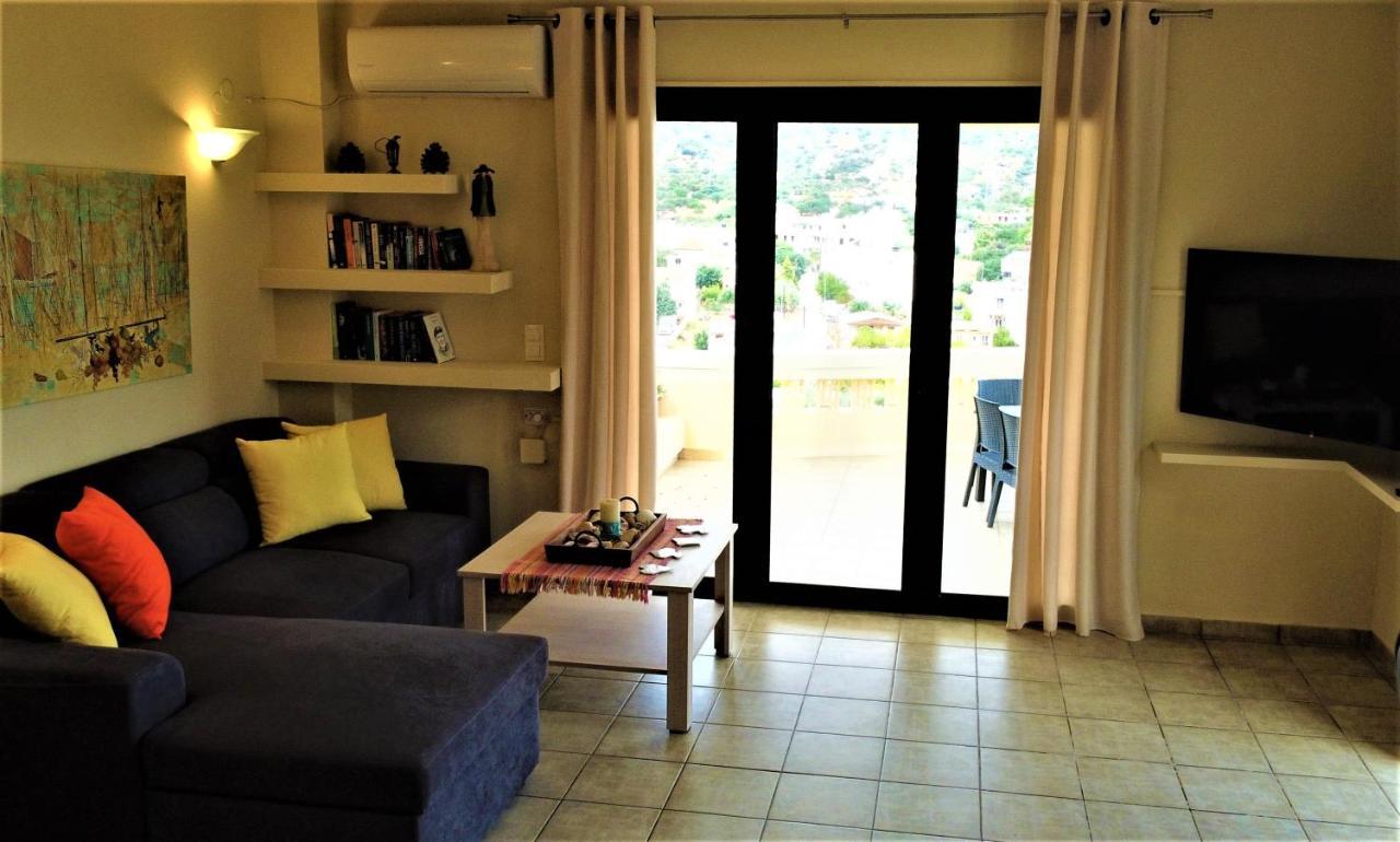 Villiana Holiday Apartments สตาลีดา ภายนอก รูปภาพ