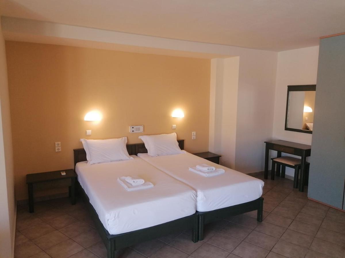 Villiana Holiday Apartments สตาลีดา ภายนอก รูปภาพ