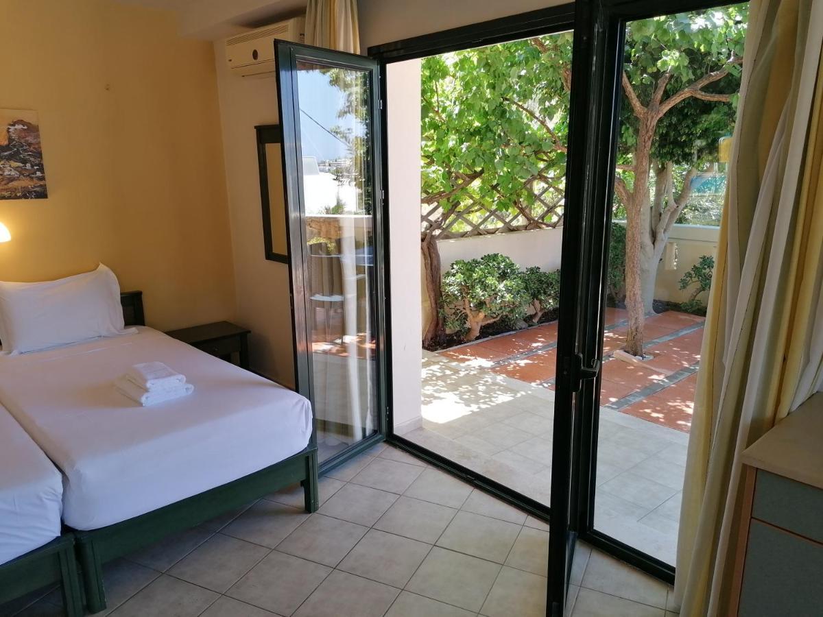 Villiana Holiday Apartments สตาลีดา ภายนอก รูปภาพ